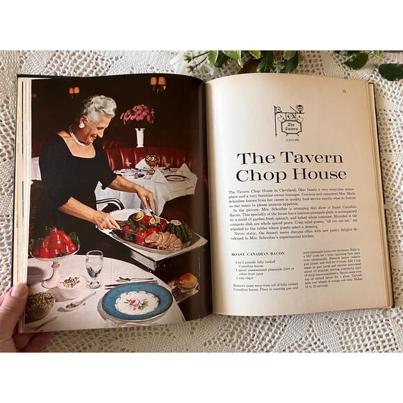 1964 Better Homes & Gardens Cookbook: Famous Foods from Famous Places - Picture 5 of 8